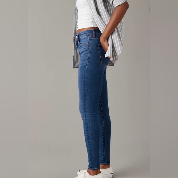 NWT AMERICAN EAGLE NEXT LEVEL STRETCH HIGH WAISTED JEGGINGS - Picture 3 of 5